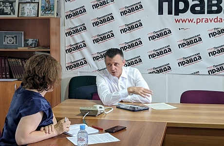 Дмитрий Гордеев провел прямую телефонную линию по антикоррупции Дмитрий Гордеев провел прямую телефонную линию по антикоррупции